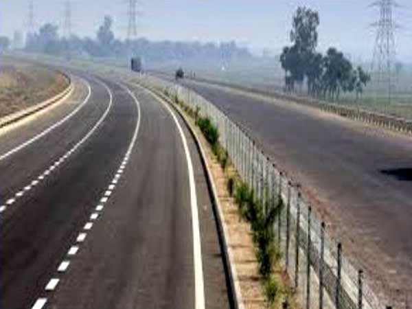 Agra-Lucknow Expressway is the country's longest expressway. (ANI)
