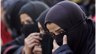 Triple Talaq: Thousands of Muslim Women Take to Streets Demanding Withdrawal of Muslim Women Protection of Rights on Marriage Bill Triple Talaq: Thousands of Muslim Women Take to Streets Demanding Withdrawal of Muslim Women Protection of Rights on Marriage Bill