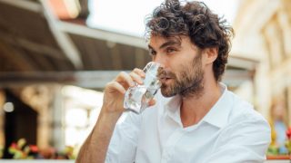 5 Tips to Drink Water the Right Way, According to Ayurveda 5 Tips to Drink Water the Right Way, According to Ayurveda