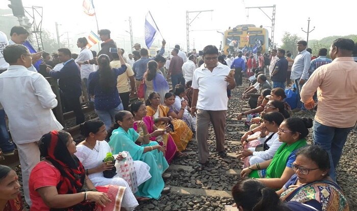 Rail Roko at Nallasopara Station