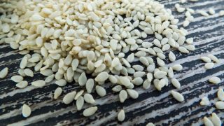 Health Benefits of Sesame Seeds: 7 Reasons to Include Sesame Seeds in Your Diet Health Benefits of Sesame Seeds: 7 Reasons to Include Sesame Seeds in Your Diet