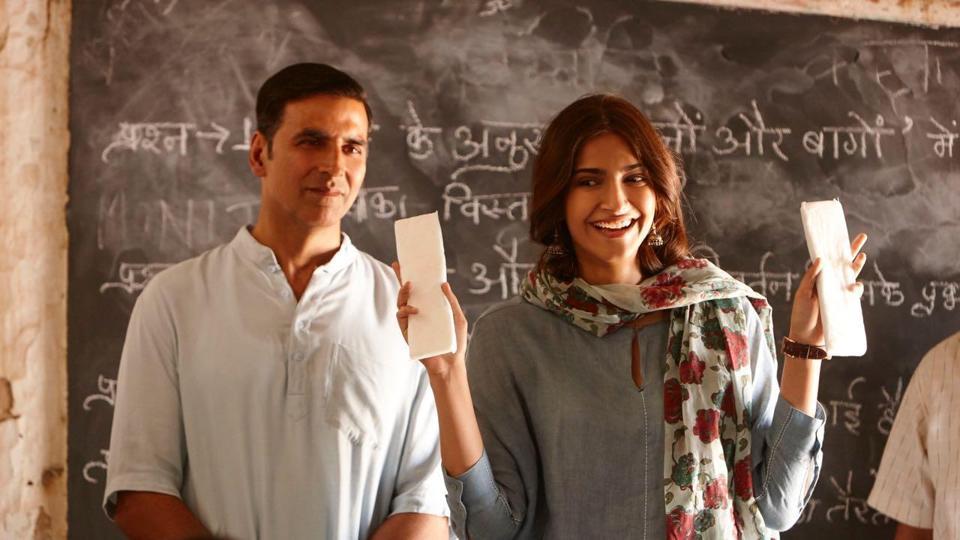 Akshay Kumar And Radhika Apte's PadMan Earns Rs 59.09 Crore At The Box Office In 6 Days