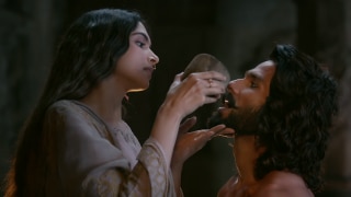 Padmaavat Dialogue Promo 2: Shahid Kapoor - Deepika Padukone Give A Deeper Look Into Their Love Story - Watch Video