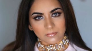 Valentine’s Day Makeup: Step-By-Step Guide to Look Glamorous This Valentine’s Day Valentine’s Day Makeup: Step-By-Step Guide to Look Glamorous This Valentine’s Day