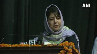 Jammu and Kashmir Chief Minister Mehbooba Mufti Heckled at Event For Kashmiri Pandits; Says Modi Should Initiate Talks With Pakistan Jammu and Kashmir Chief Minister Mehbooba Mufti Heckled at Event For Kashmiri Pandits; Says Modi Should Initiate Talks With Pakistan