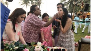 Twitter Reacts to Mukesh Ambani’s son Akash Ambani Engagement with Diamantaire’s Daughter Shloka Mehta Twitter Reacts to Mukesh Ambani’s son Akash Ambani Engagement with Diamantaire’s Daughter Shloka Mehta