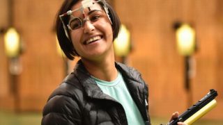 Commonwealth Games 2018: Manu Bhaker Wins Gold, Heena Sidhu Gets Silver in Women's 10m Air Pistol Commonwealth Games 2018: Manu Bhaker Wins Gold, Heena Sidhu Gets Silver in Women's 10m Air Pistol