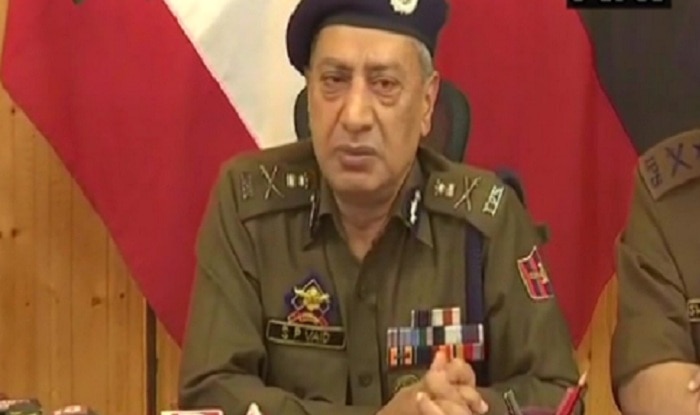 Kashmir encounter: 2 Civilians killed, 2 Army jawans martyred, four terrorists trapped