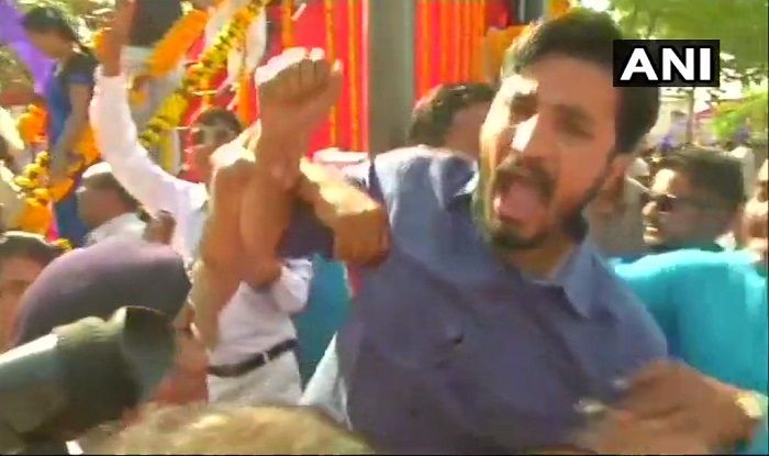 Cops detain protesters on Ambedkar Jayanti Cops detain protesters on Ambedkar Jayanti