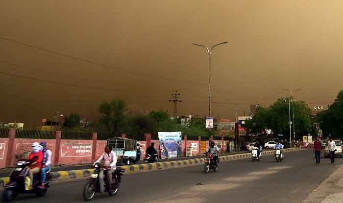 Thunderstorm News And Updates Dust Storm Accompanied By Rain Hits Delhi Ncr Imd Issues Fresh 8189