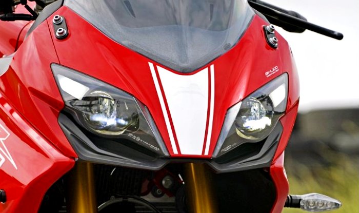 TVS Apache RR 310 front profile - headlamps