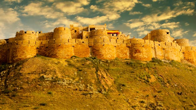 Jaisalmer-fort-at-sunrise