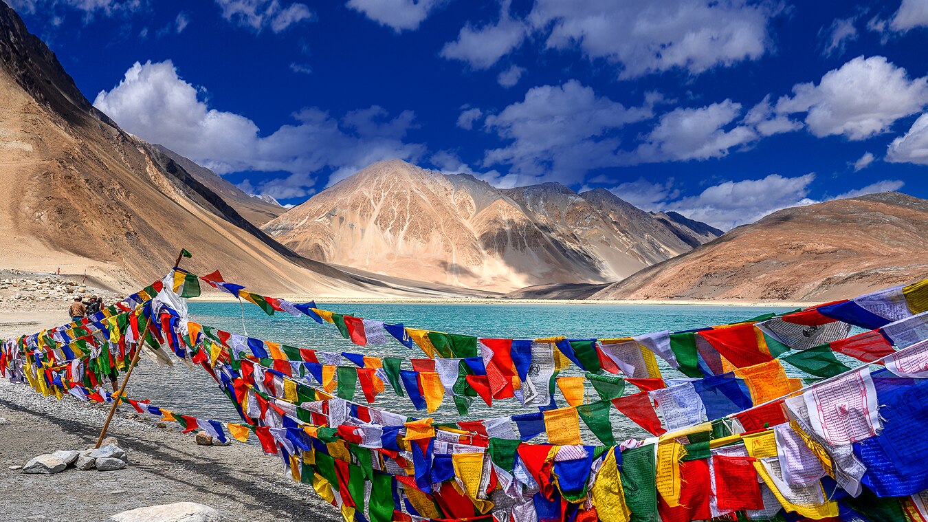 Gurudwara Pathar Sahib in Ladakh | Gurudwara Pathar Sahib Tour ...