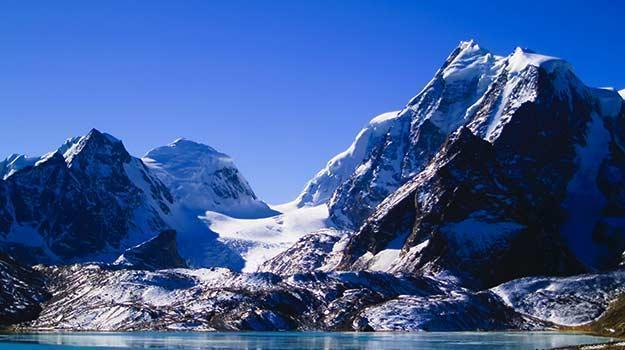 6-Gurudongmar-lake