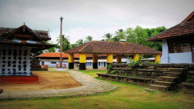 21travel-thiruvalathur-randu-moorthy-temple