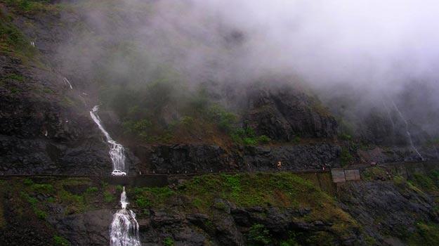 Malshej-Ghat-monsoon2