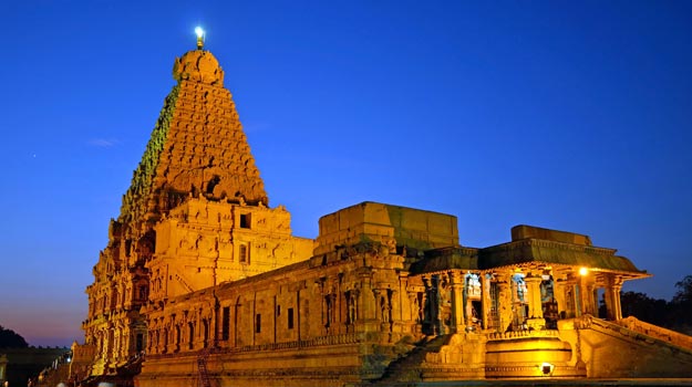 Check Out These 5 Temples of Tamil Nadu You Simply Cannot Afford to Miss