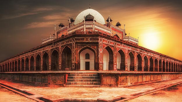 21-humayunstomb-shutterstock_363738500-humayun-tomb