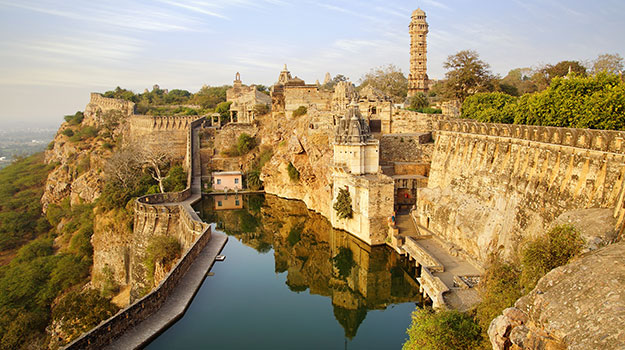 Rajasthan_Picturesque-panorama-of-Cittorgarh-Fort-India