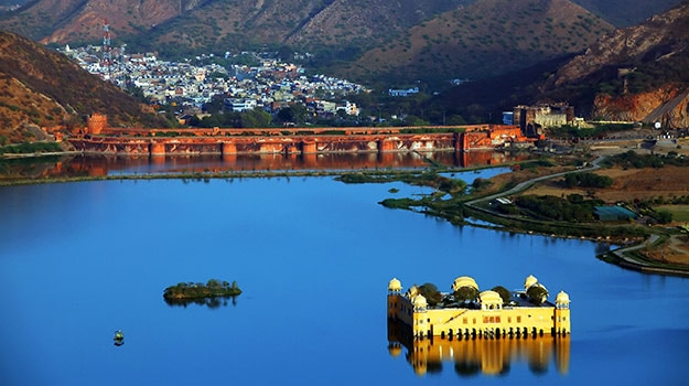 Water-Palace-(Jal-Mahal)-in-Man-Sagar-Lake.-Jaipur,-Rajasthan,-India.-18th-Century