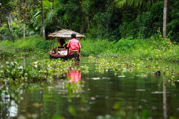 11travel-kerala-backwaters