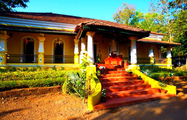 18-travel-goa-NeemRana-1