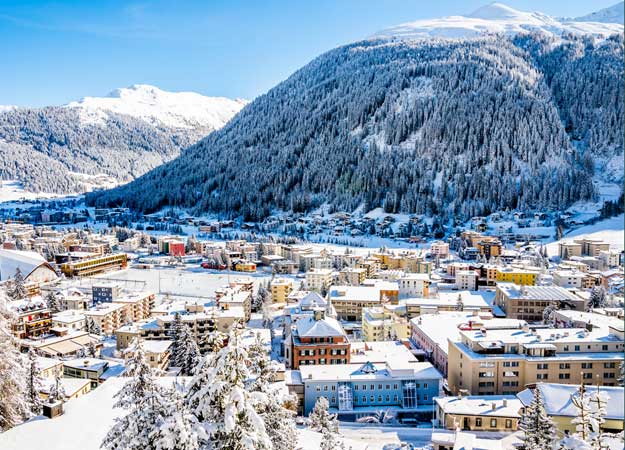 21Switzerland-Davos-ice-skating-winter-resort