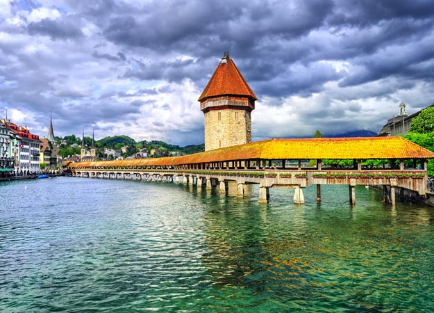 21Switzerland-Lucerne-shutterstock_192702986