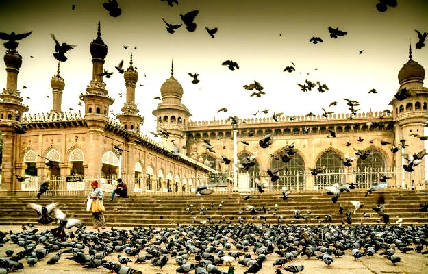 24-travel-hyderabad-mecca-mosque