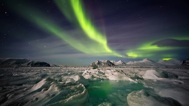 Arctic-northern-lighst-shutterstock_243006298-(1)