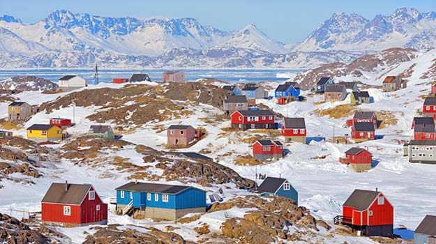 Iceland-houses-shutterstock_166555793