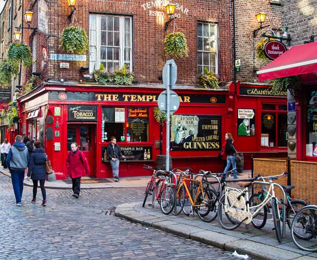 Ireland-street-Dublin-Temple-bar