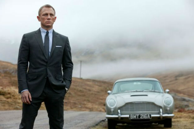 james-bond-grey-suit-skyfall