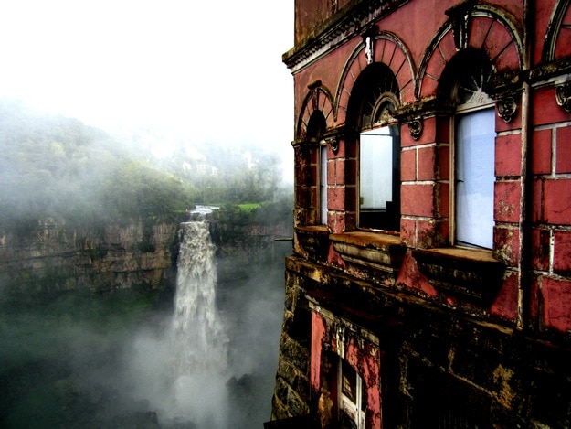 12abandoned-hotel-y-salto-del-tequendama