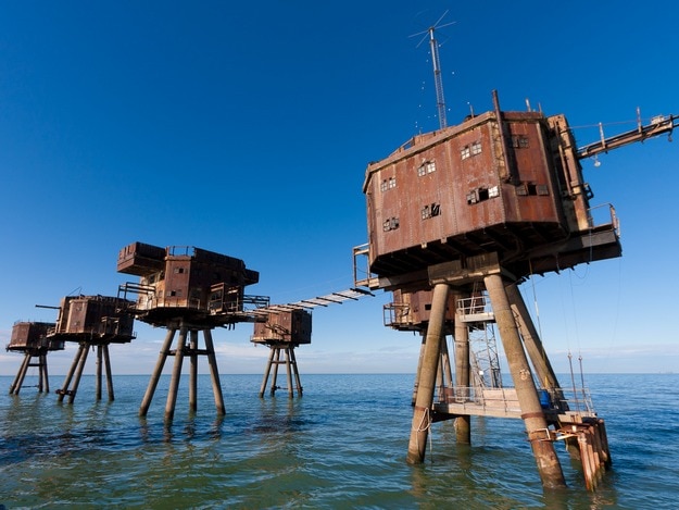 12abandoned-redsandsforts