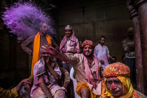 17-holi-2