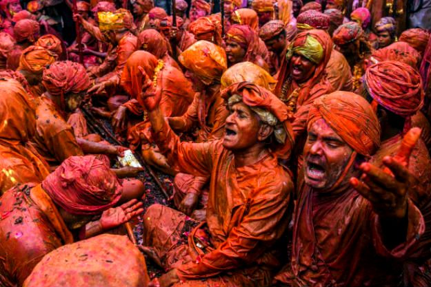 23-holi-14