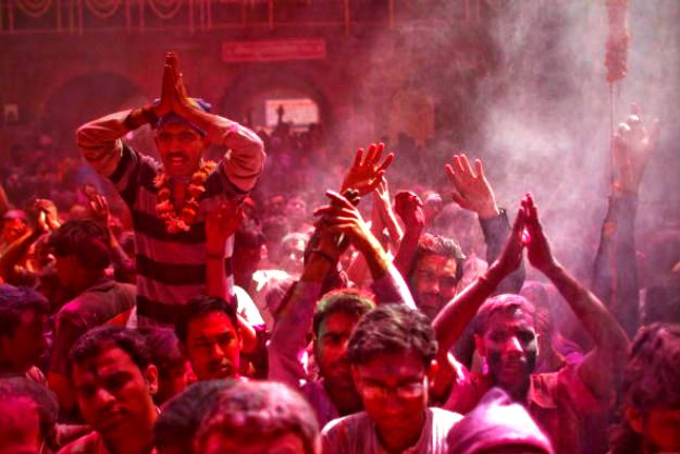 23-holi-16