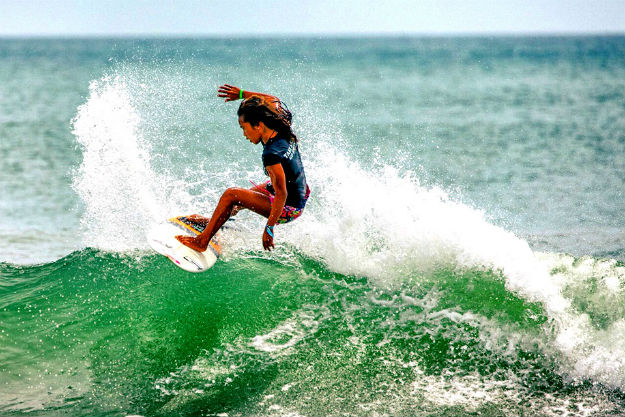 28-surfing-covelong
