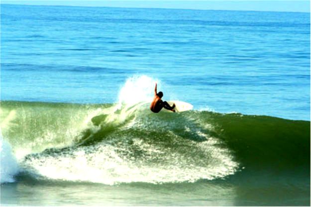 28-surfing-mahabalipuram
