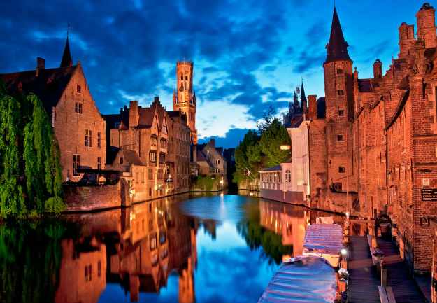 Belgium1-Houses along the canals of Brugge or Bruges
