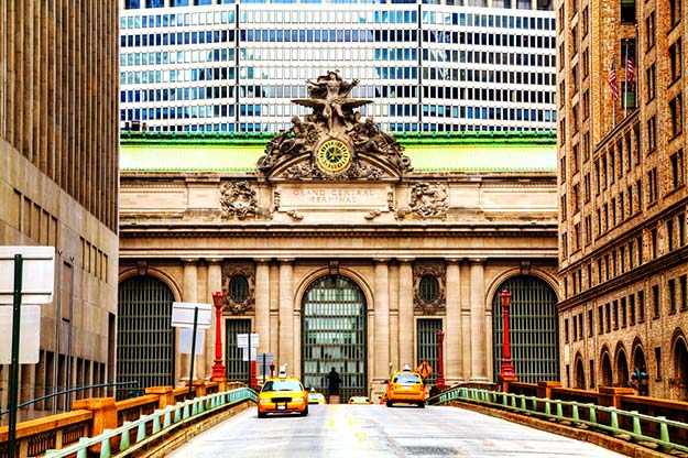 Grand Central Terminal viaduc and old entrance-shutterstock_159171224