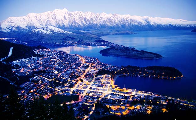 New-Zealand-Queenstown-dusk