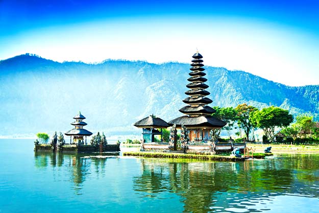 Ulun Danu temple-Beratan Lake in Bali