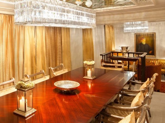 10tata-suite-dining-area