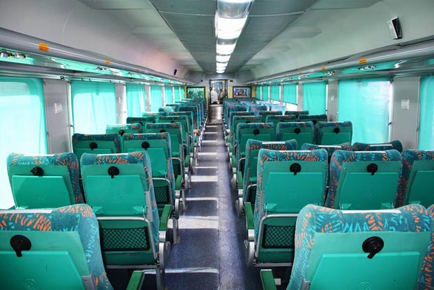 8 glorious images of Gatimaan Express, India's fastest train | India.com