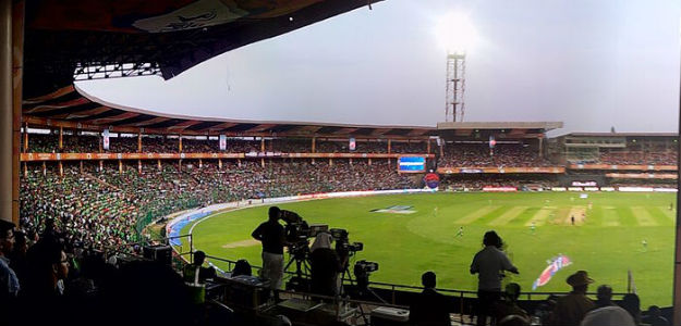 IPL 9 2016 M Chinnaswamy Stadium: 5 Best places to eat near M ...