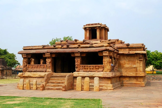 The amazing history of Aihole: The village in Karnataka with 125 ...