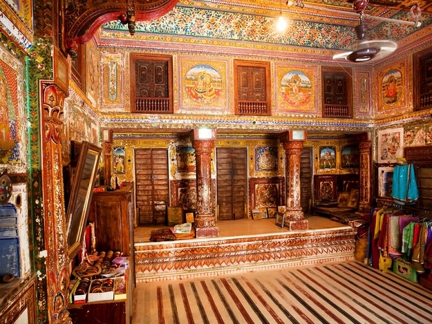 jhunjhunwala-haveli-mandawa-rajasthan