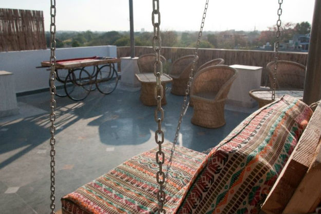 jugaad hostel